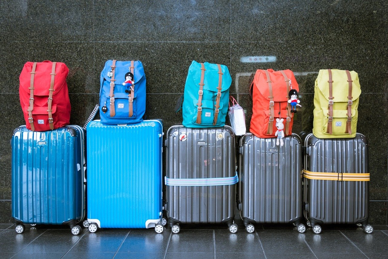 Masz multum bagaży, które nijak nie zmieszczą się do auta pasażerskiego? Idealnym rozwiązaniem będzie wynajem mikrobusów